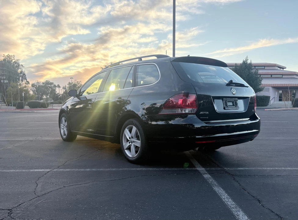 2014 Volkswagen A6 Jetta - Image 7 of 31