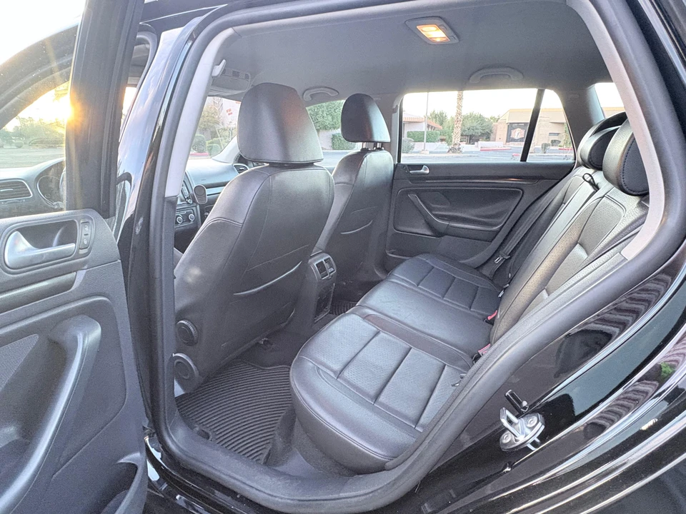 2014 Volkswagen A6 Jetta - Image 26 of 31