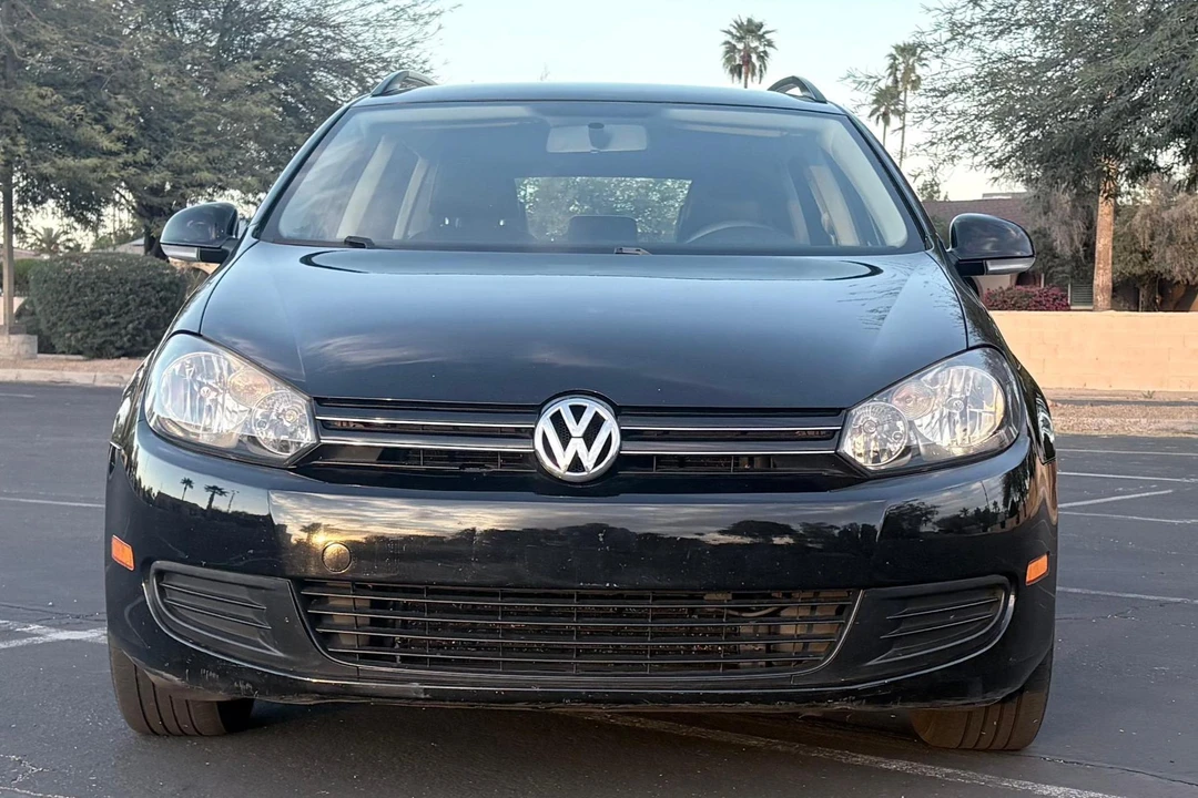 2014 Volkswagen A6 Jetta - Image 2 of 31