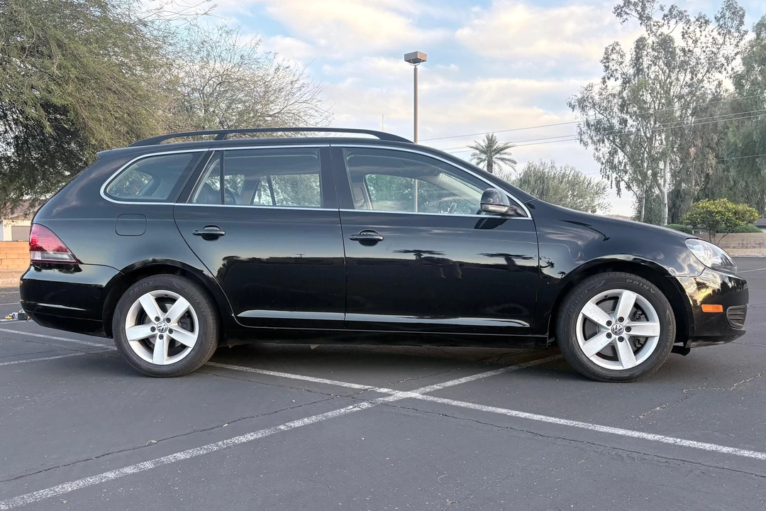 2014 Volkswagen A6 Jetta - Image 3 of 31