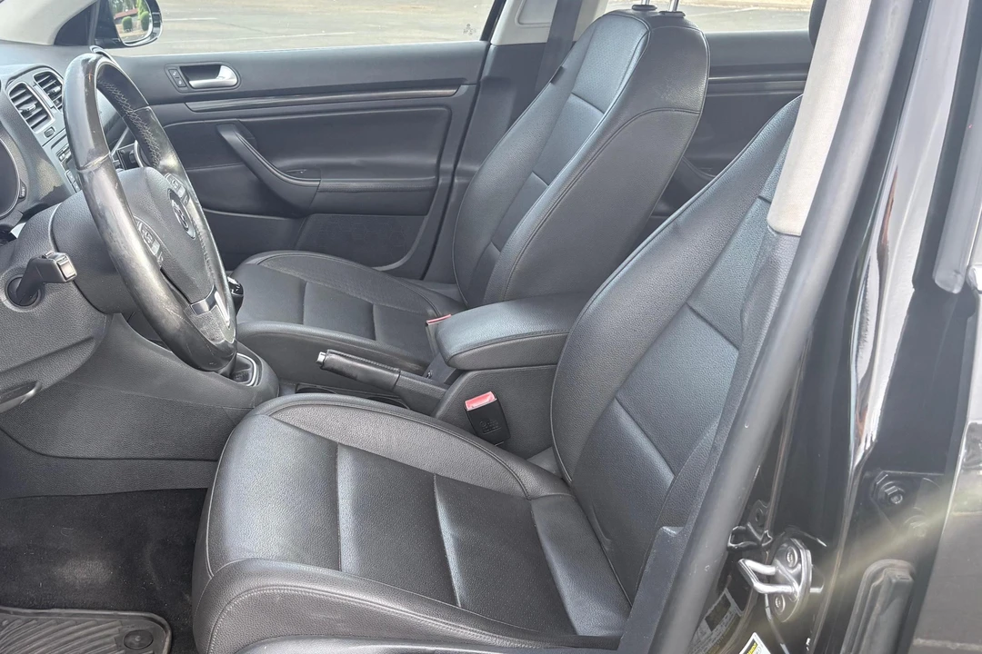2014 Volkswagen A6 Jetta - Image 22 of 31