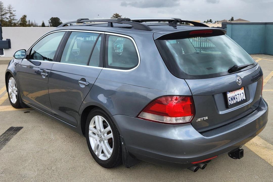 2014 Volkswagen A4 Jetta - Image 4 of 31