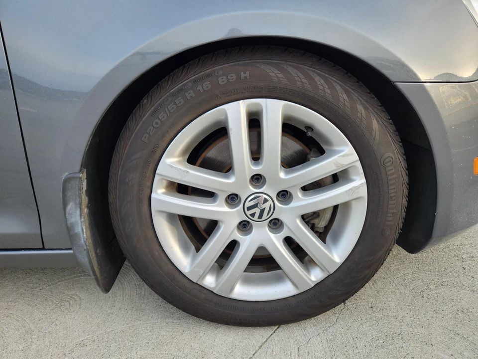 2014 Volkswagen A4 Jetta - Image 27 of 31
