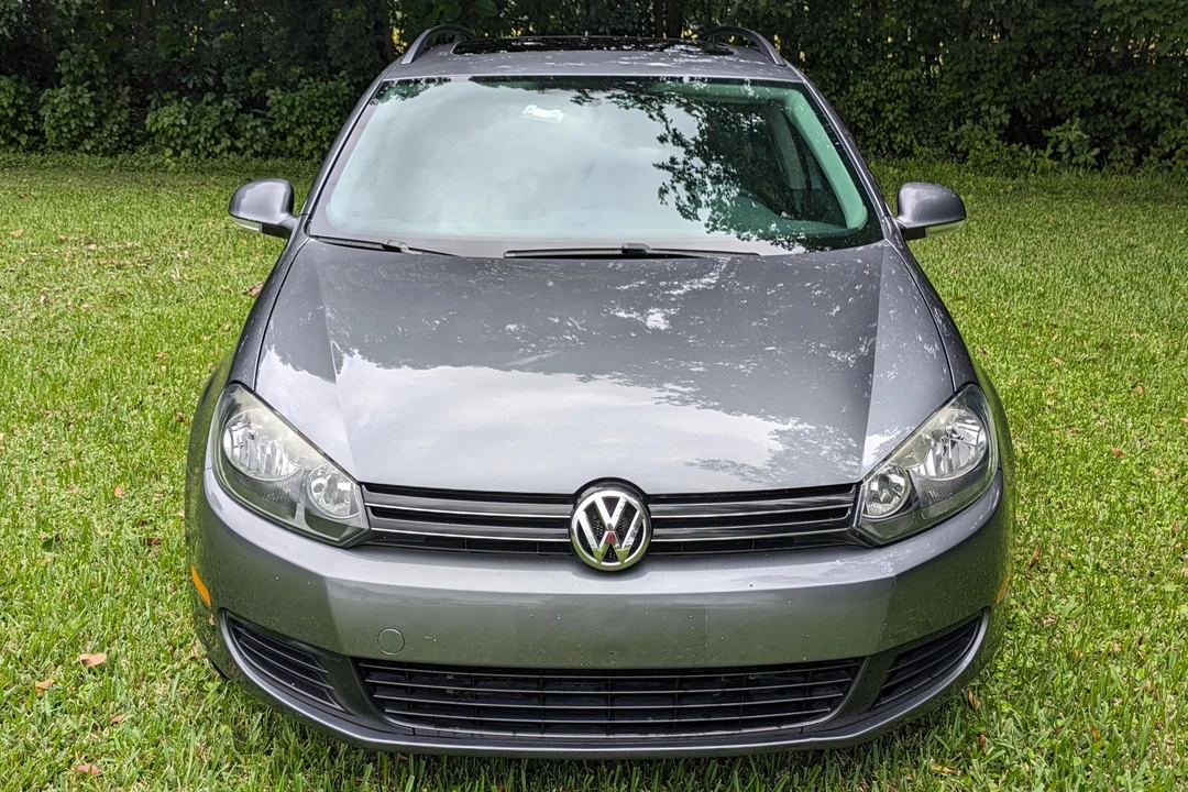 2014 Volkswagen A6 Jetta - Image 2 of 31