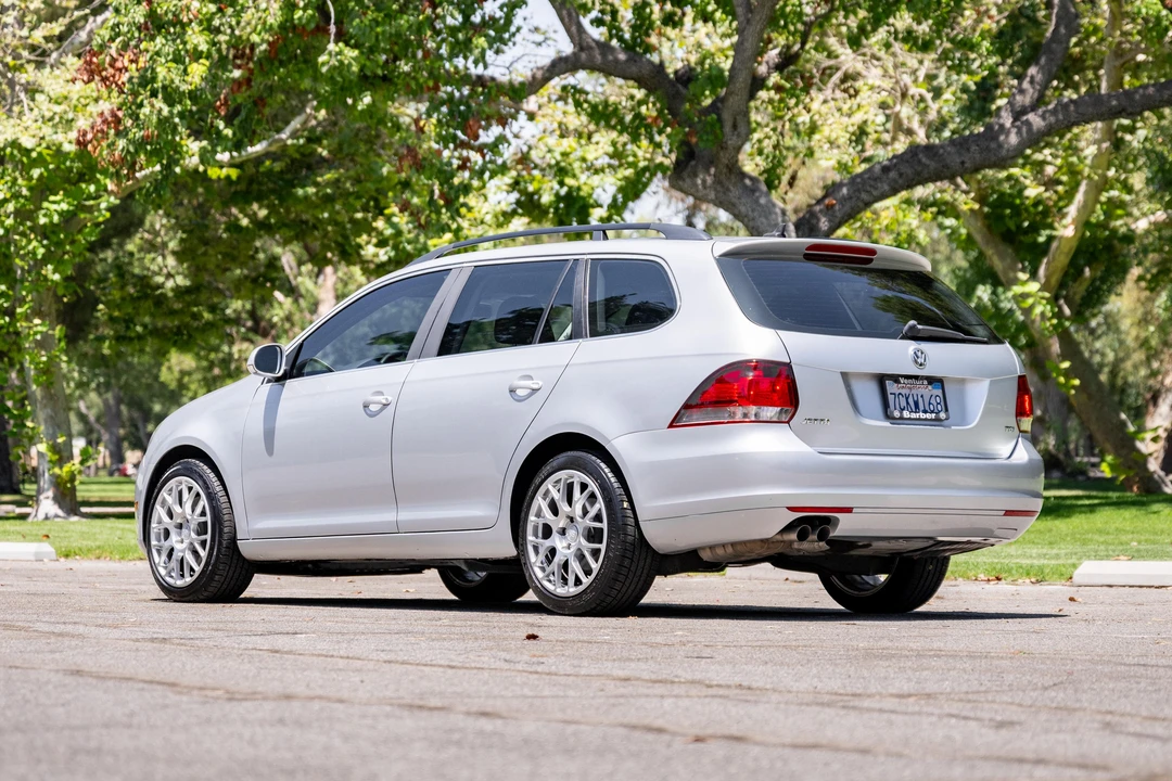 2014 Volkswagen A6 Jetta - Image 7 of 31