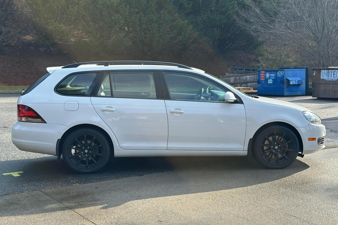 2014 Volkswagen A6 Jetta - Image 3 of 31
