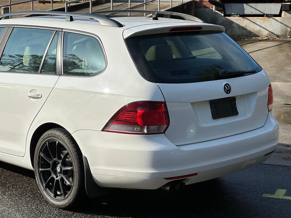 2014 Volkswagen A6 Jetta - Image 21 of 31