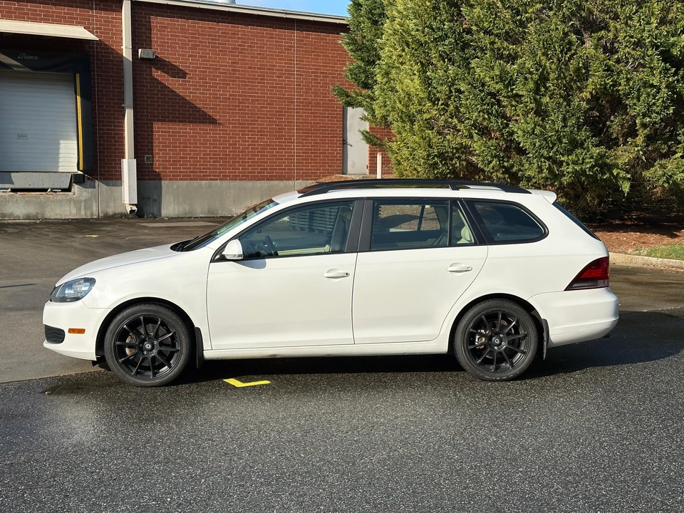 2014 Volkswagen A6 Jetta - Image 8 of 31