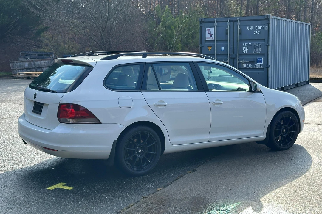 2014 Volkswagen A6 Jetta - Image 4 of 31