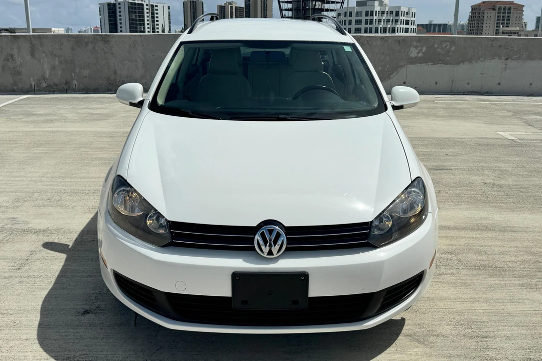 2014 Volkswagen A4 Jetta - Image 2 of 31