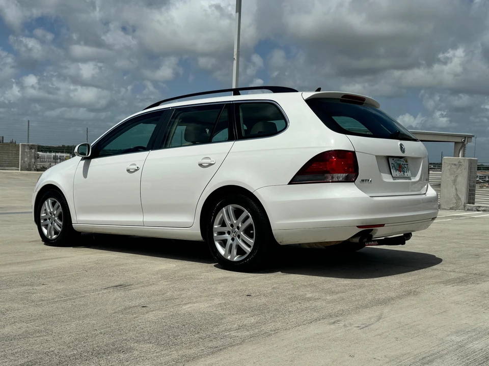 2014 Volkswagen A4 Jetta - Image 12 of 31