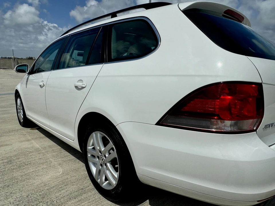 2014 Volkswagen A4 Jetta - Image 28 of 31