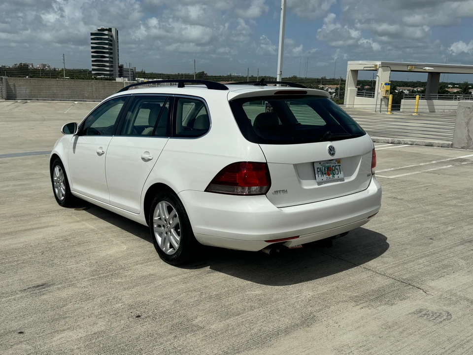 2014 Volkswagen A4 Jetta - Image 15 of 31