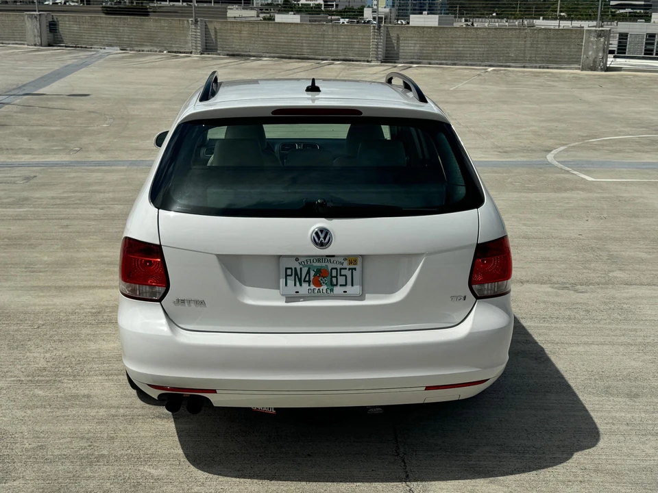2014 Volkswagen A4 Jetta - Image 16 of 31