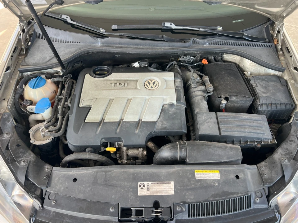 2014 Volkswagen A6 Jetta - Image 17 of 21