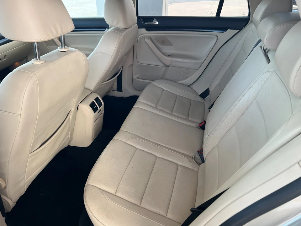 2014 Volkswagen A6 Jetta - Image 11 of 21