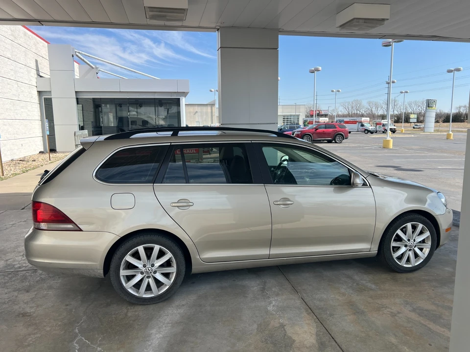 2014 Volkswagen A6 Jetta - Image 4 of 21