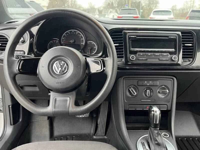 2014 Volkswagen A5 Beetle - Image 7 of 10