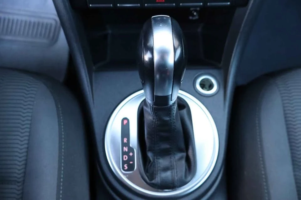 2014 Volkswagen A5 Beetle - Image 17 of 20