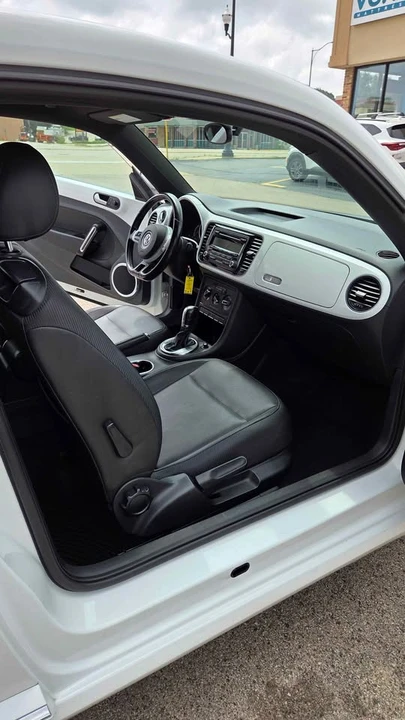 2014 Volkswagen A5 Beetle - Image 8 of 14