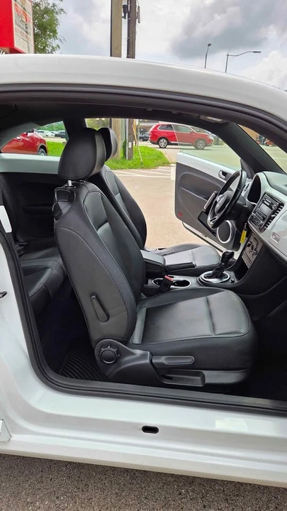 2014 Volkswagen A5 Beetle - Image 9 of 14