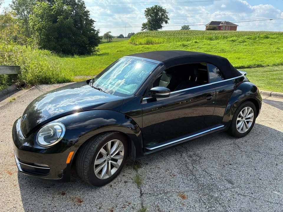 2014 Volkswagen A5 Beetle - Image 2 of 15