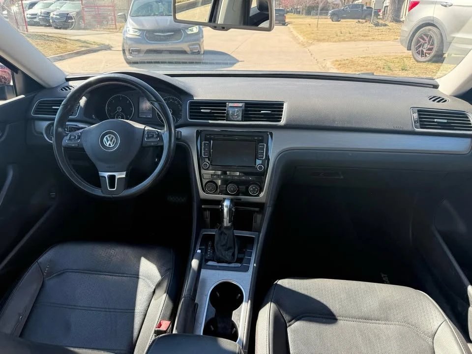 2014 Volkswagen Passat - Image 17 of 19