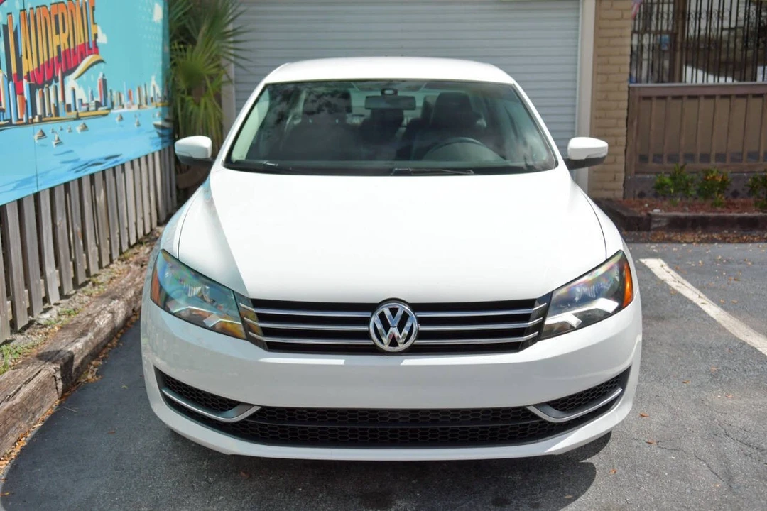 2014 Volkswagen Passat - Image 3 of 12