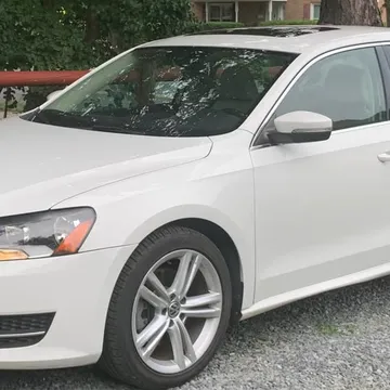 2014 Volkswagen Passat 1.8T SE