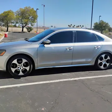 2014 Volkswagen Passat 1.8T SE