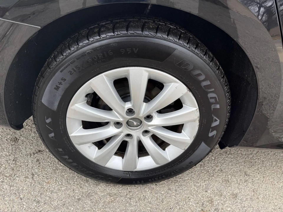 2014 Volkswagen Passat - Image 16 of 21
