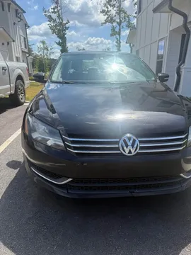 2014 Volkswagen Passat 1.8T Wolfsburg Edition Sedan 4D