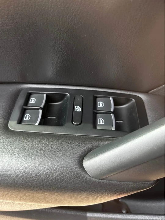2014 Volkswagen Passat - Image 9 of 9