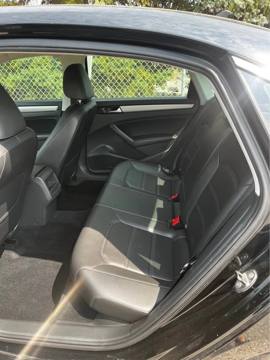 2014 Volkswagen Passat - Image 4 of 9