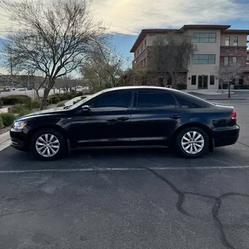 2014 Volkswagen Passat 1.8T Wolfsburg Edition Sedan 4D