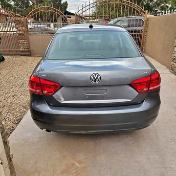 2014 Volkswagen Passat 1.8T Wolfsburg Edition Sedan 4D