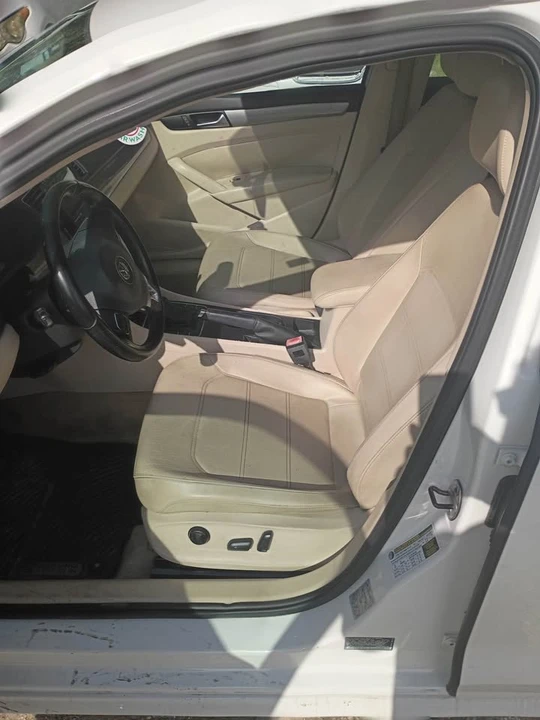 2014 Volkswagen Passat - Image 5 of 9