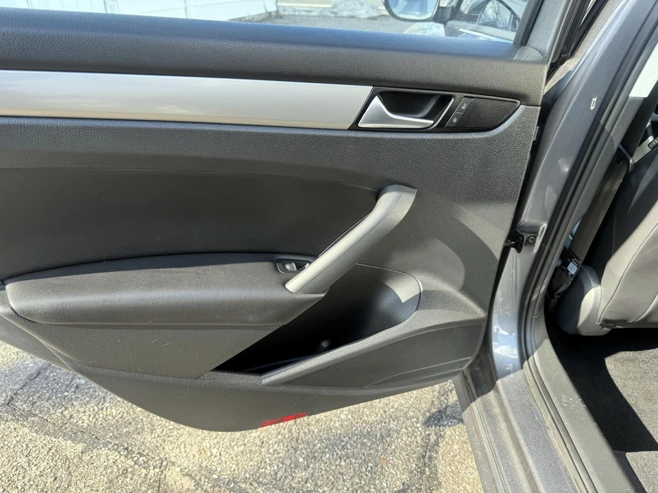 2014 Volkswagen Passat - Image 20 of 21