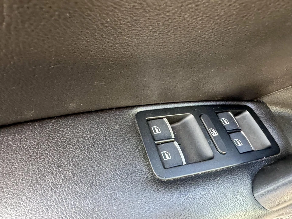 2014 Volkswagen Passat - Image 18 of 21