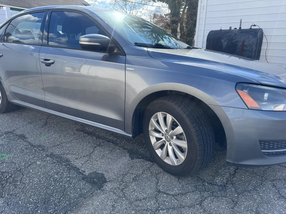2014 Volkswagen Passat - Image 2 of 21