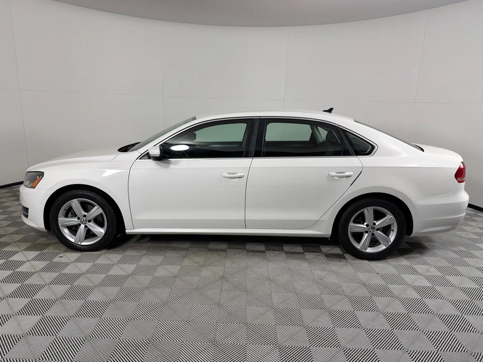 2014 Volkswagen Passat - Image 7 of 12