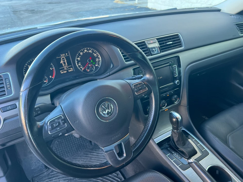 2014 Volkswagen Passat - Image 9 of 20