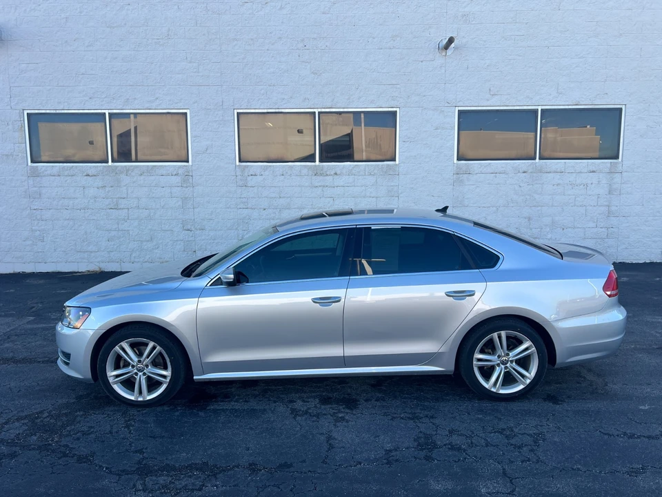 2014 Volkswagen Passat - Image 8 of 20