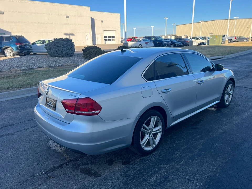 2014 Volkswagen Passat - Image 5 of 20