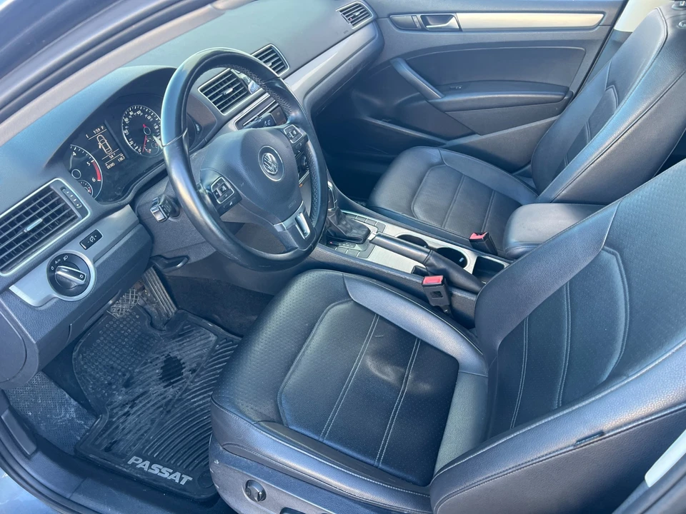 2014 Volkswagen Passat - Image 9 of 21