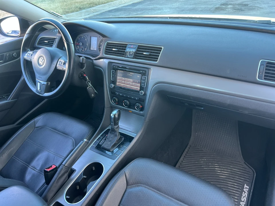 2014 Volkswagen Passat - Image 18 of 21