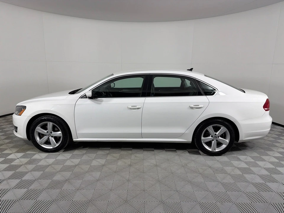 2014 Volkswagen Passat - Image 8 of 12