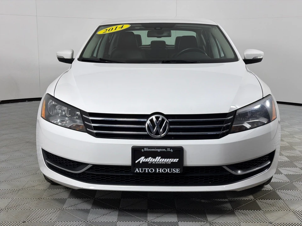 2014 Volkswagen Passat - Image 10 of 12