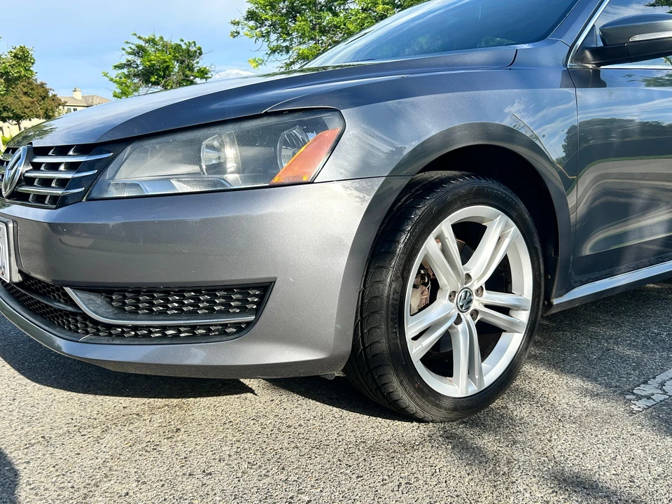 2014 Volkswagen Passat - Image 18 of 31