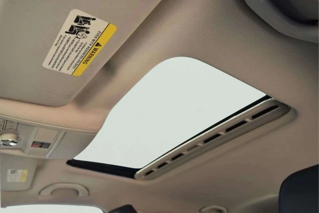 2014 Volkswagen Passat - Image 18 of 21